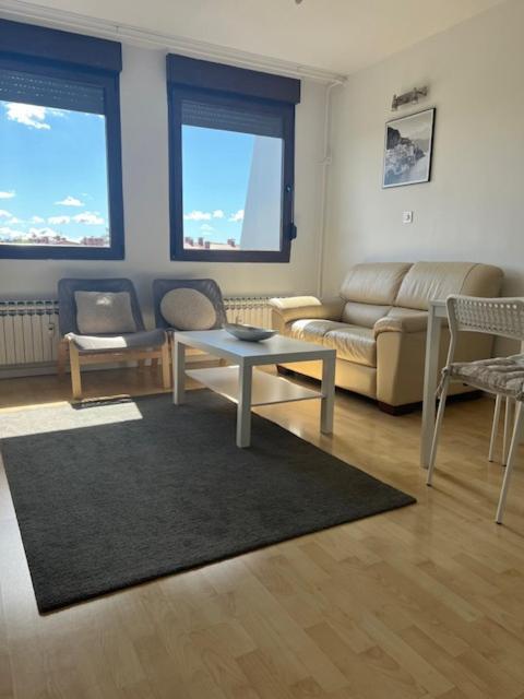 Rocco Apartment-Free Parking&Wifi Загреб Екстериор снимка